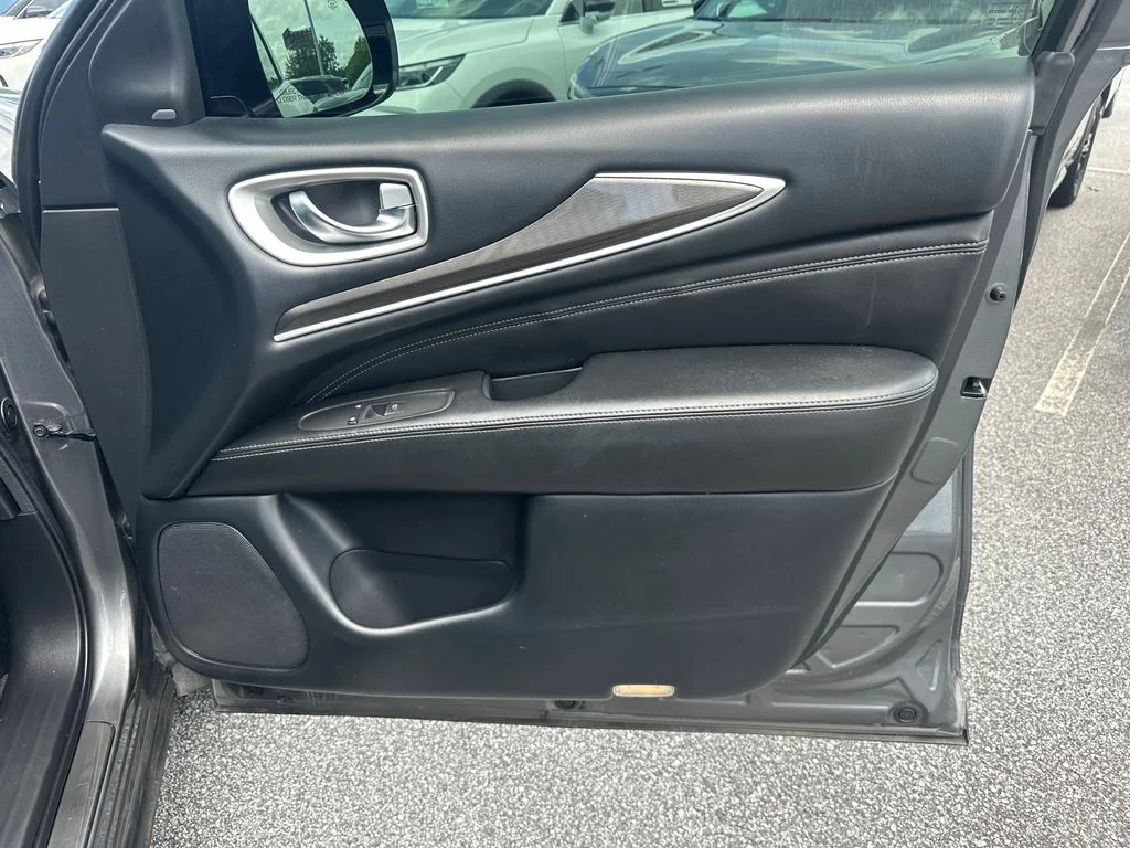 Used 2020 Gray INFINITI LUXE image 12