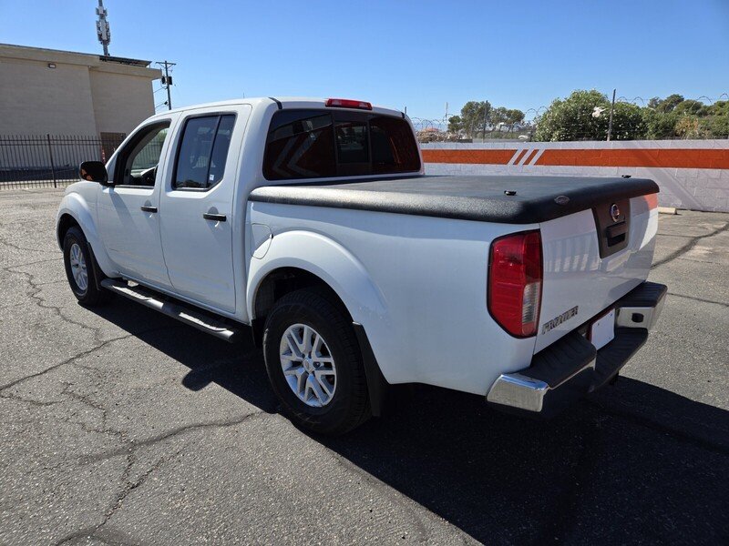 2020 Nissan Frontier Crew Cab SV photo 3