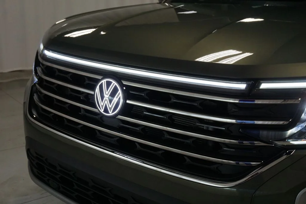 New 2026 Avocado Green Pearl Volkswagen 2.0T SE w/Technology image 35