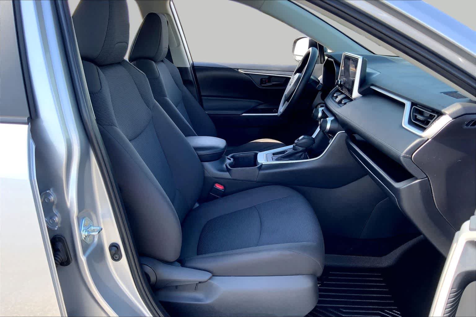 Used 2025 Silver Sky Metallic Toyota LE image 9