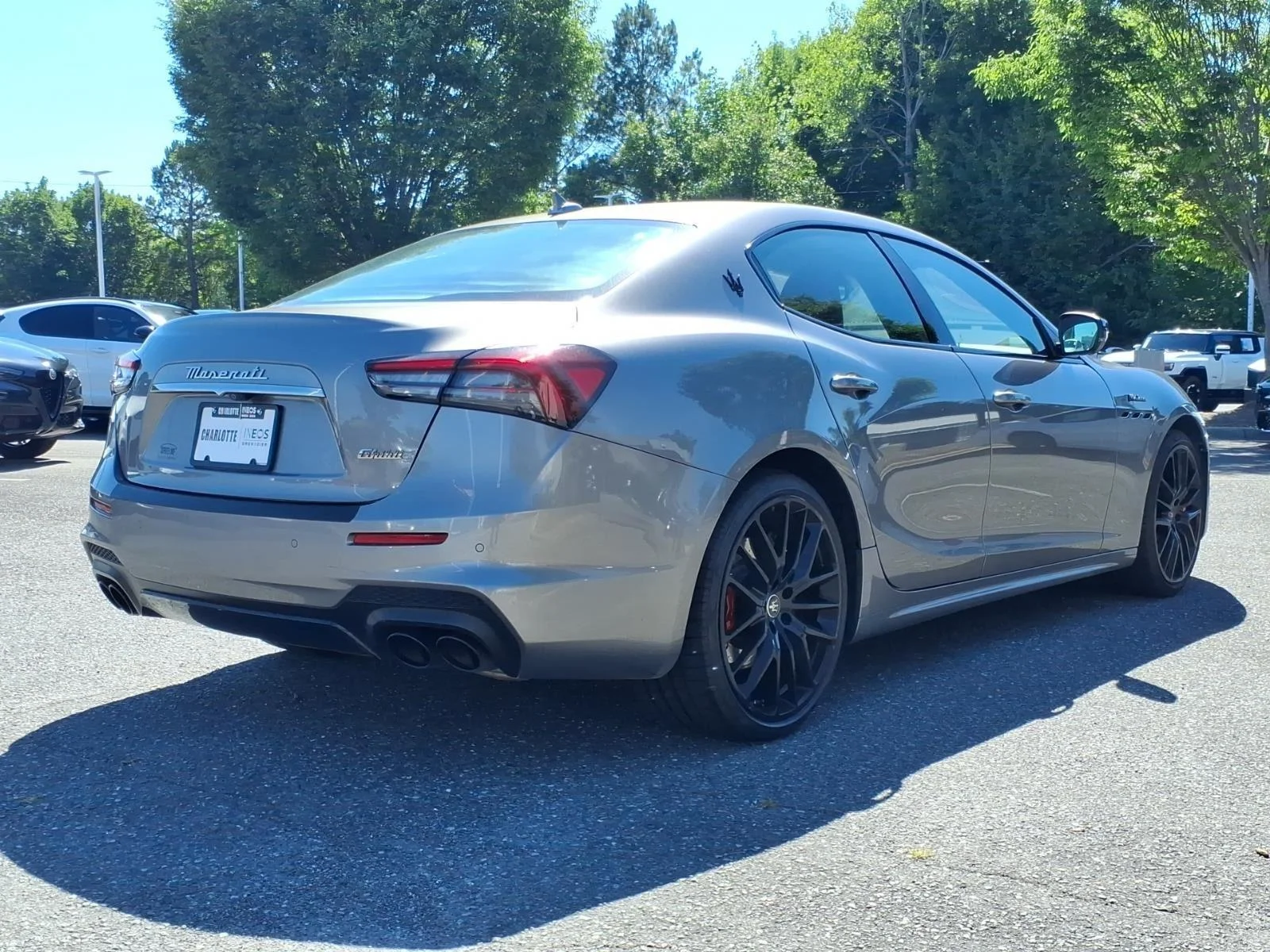 Used 2022 Grigio Metallic Maserati Modena image 2