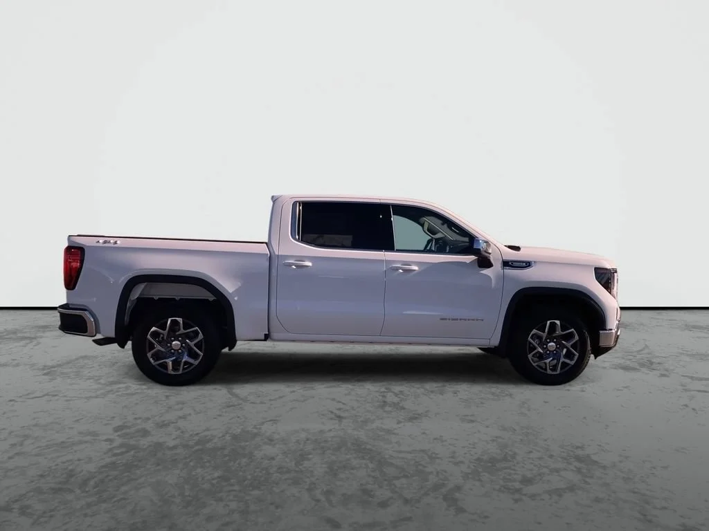Used 2026 Summit White GMC SLE image 9