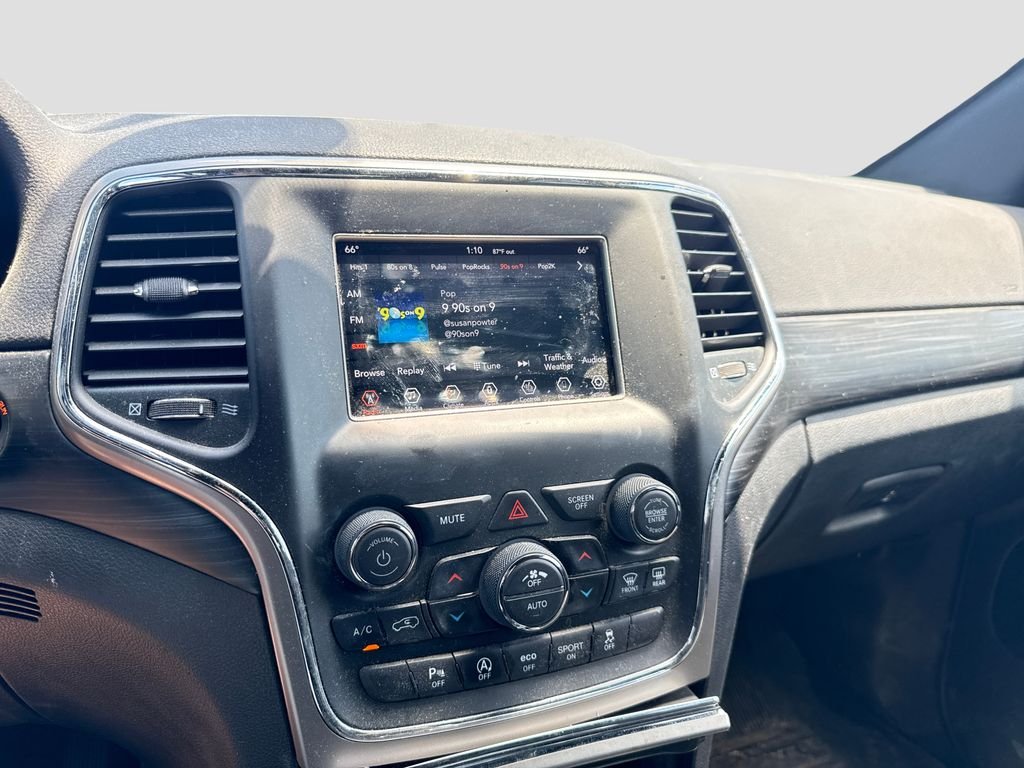 Used 2021 White Jeep Laredo E image 13