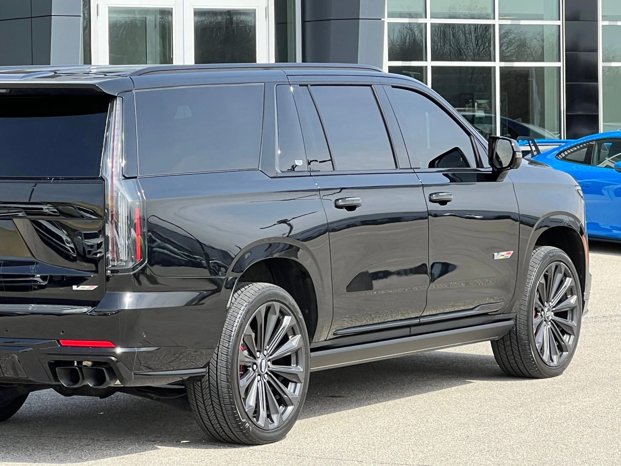 Used 2025 Black Cadillac V-Series image 11