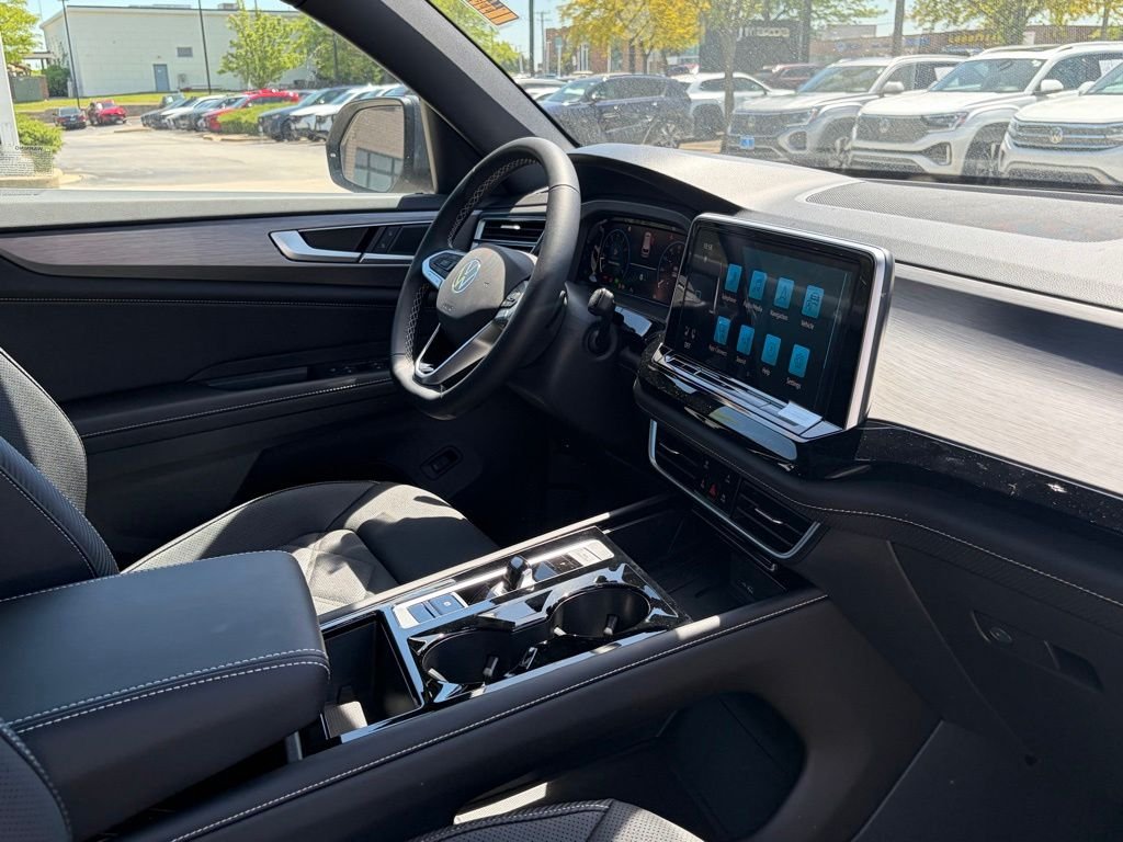 New 2026 Pure Gray Volkswagen 2.0T SE w/Technology image 15