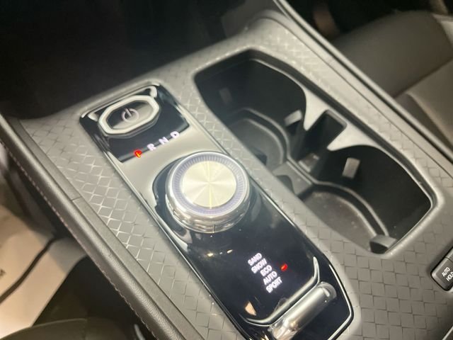 Used 2025 Silver Jeep Limited image 24