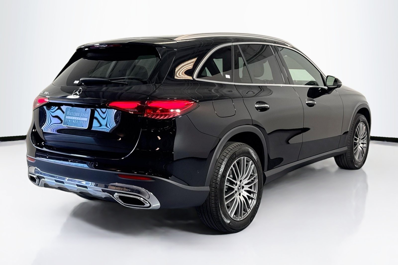New 2026 Black Mercedes-Benz GLC 300 image 5