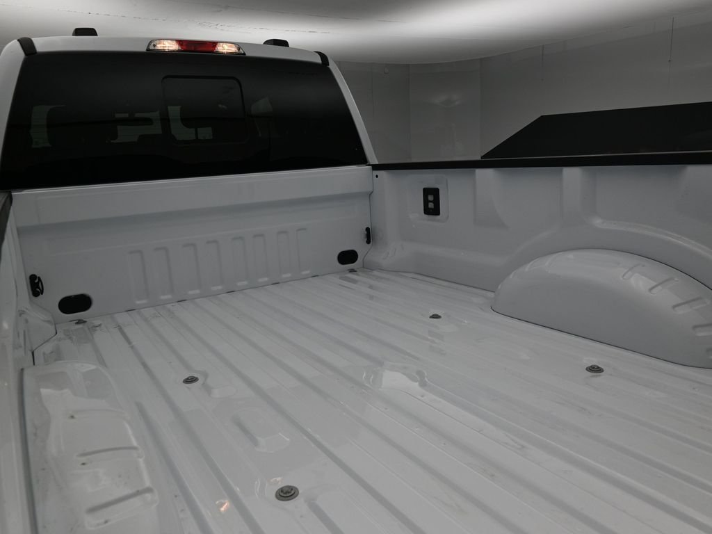 New 2026 Oxford White Ford XLT image 20