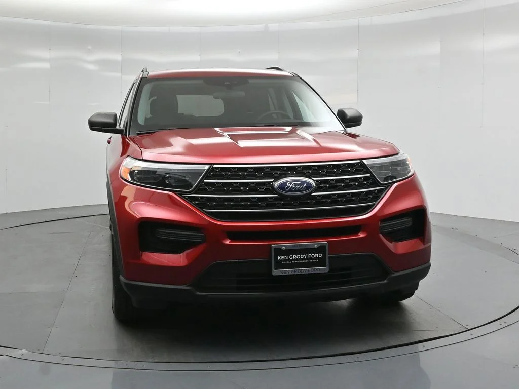 Used 2023 Red Ford XLT image 52