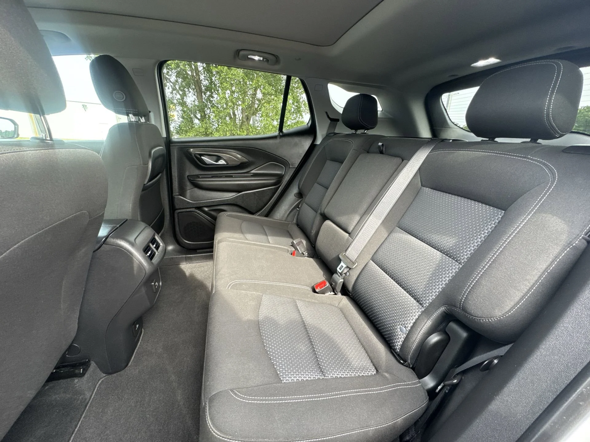 2023 GMC Terrain SLE - Photo 23