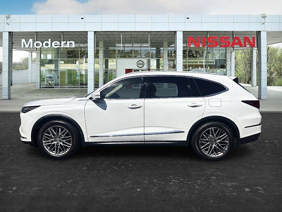 Used 2022 Platinum White Acura w/Advance Package image 2