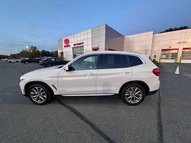 Used 2018 White BMW xDrive30i image 6