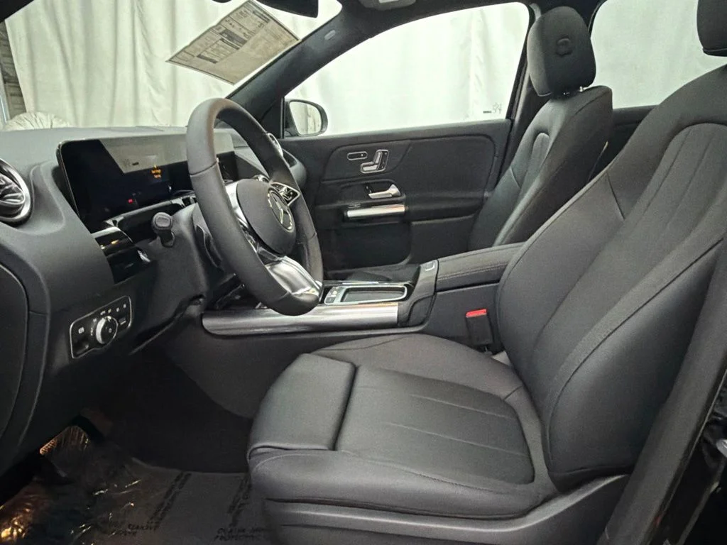 New 2026 Black Mercedes-Benz GLA 250 image 11