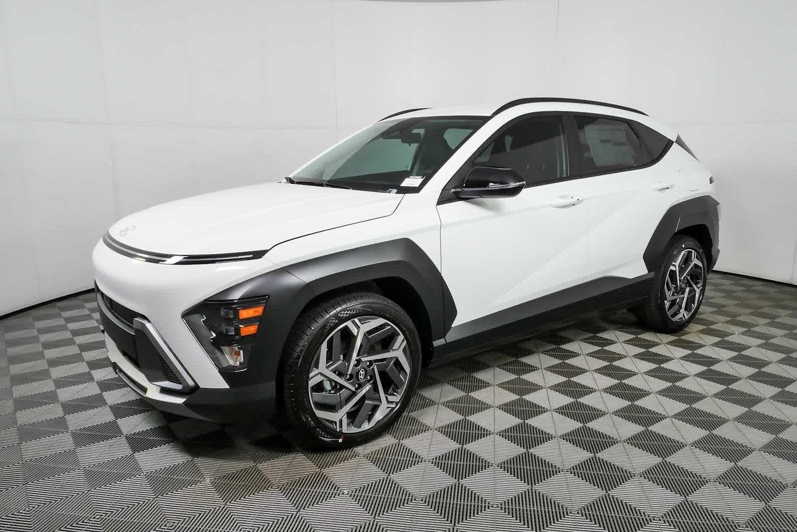 New 2026 Atlas White Hyundai SEL Premium FWD image 5