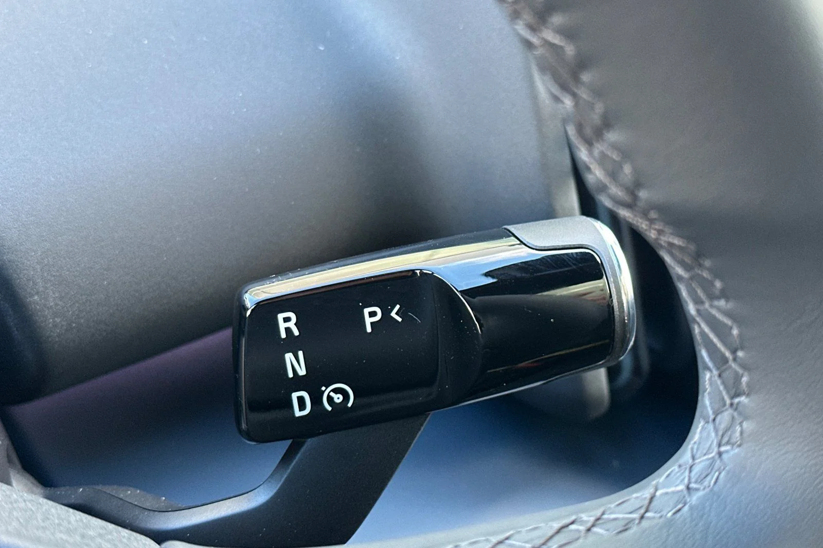 New 2026 Cloud Blue Volvo Plus image 21