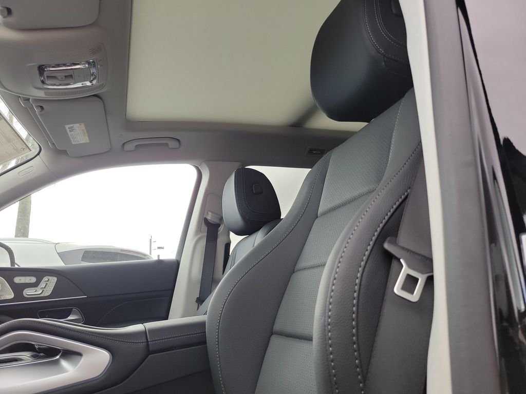New 2026 Black Mercedes-Benz GLS 450 image 22
