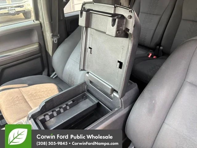 Used 2019 Gray Ford XLT image 25