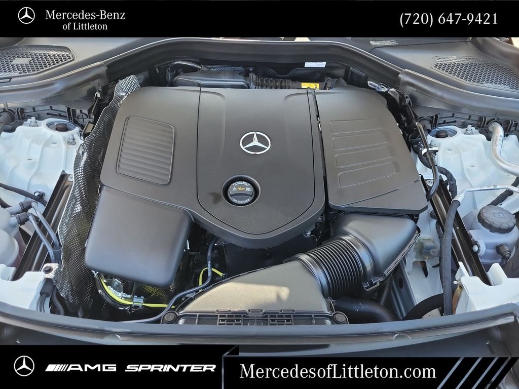 New 2026 Polar White Mercedes-Benz GLC 300 image 28