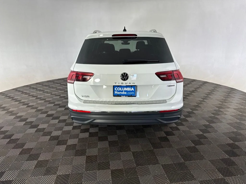 Used 2024 Gray Volkswagen 2.0T Wolfsburg Edition image 6