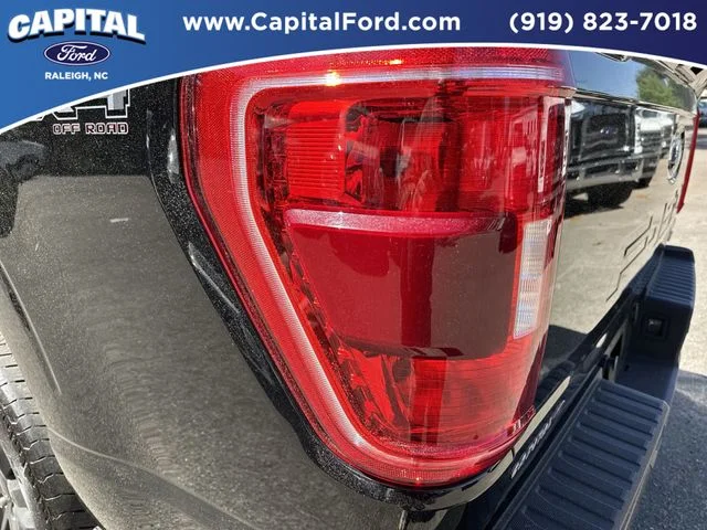 Used 2023 Black Ford XLT image 13
