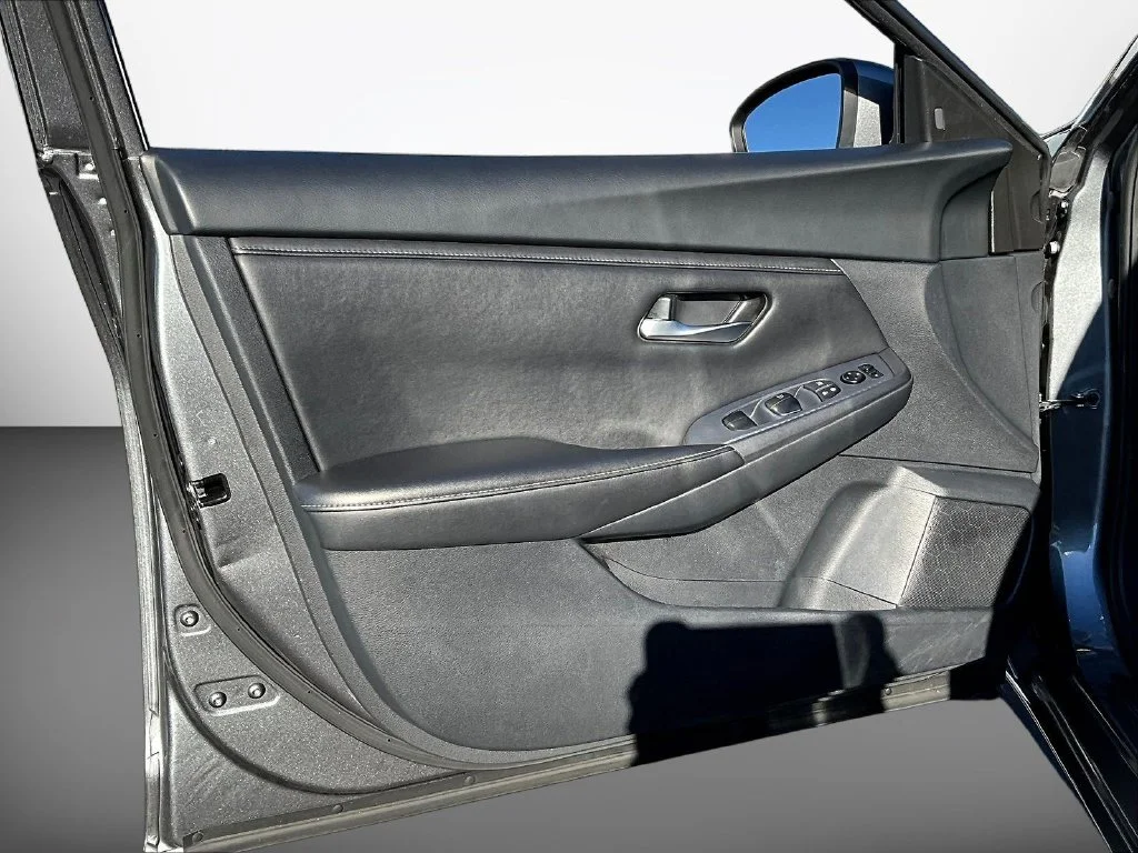 Used 2024 Gray Nissan SV image 21