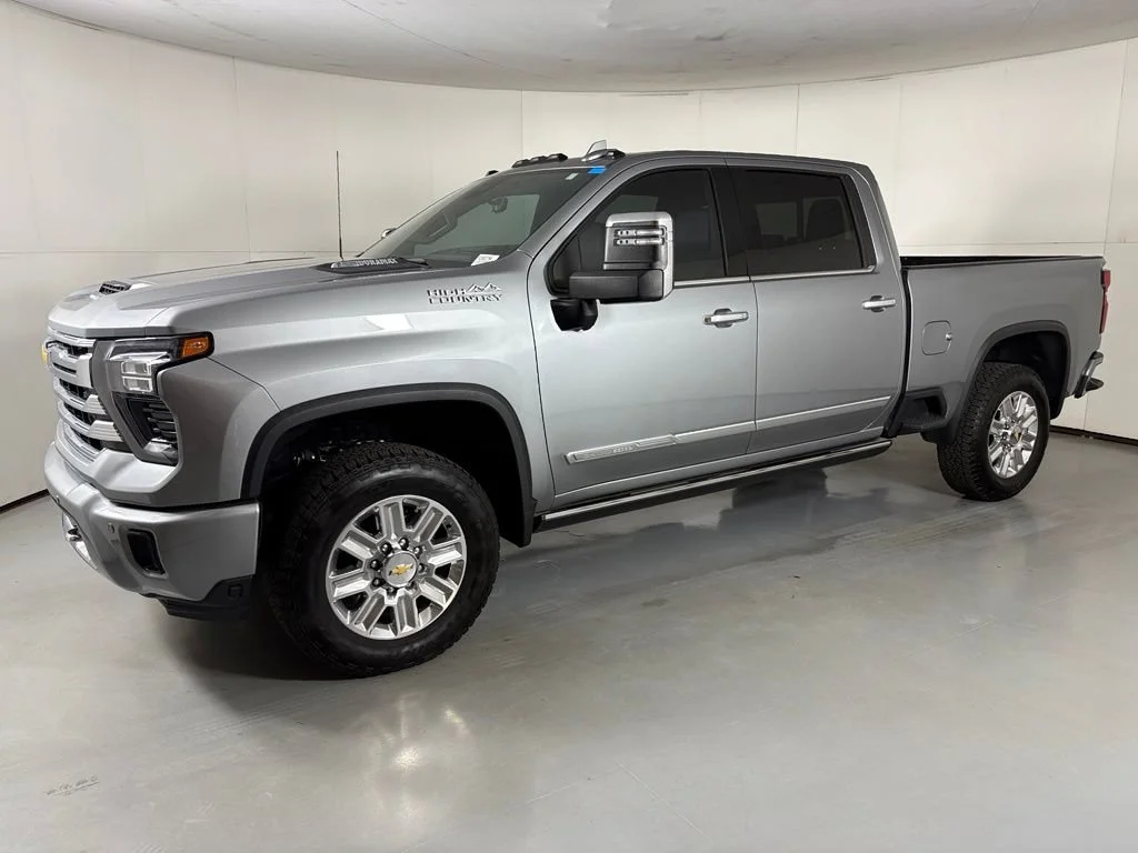 Certified Used 2025 Sterling Gray Metallic Chevrolet High Country image 6