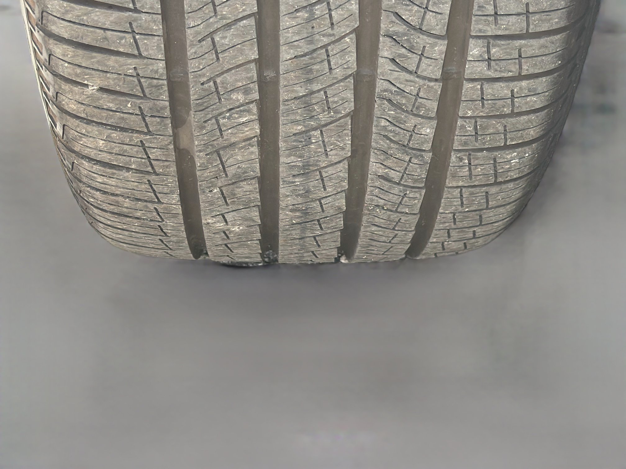 New 2026 Fuji White Land Rover SE image 45