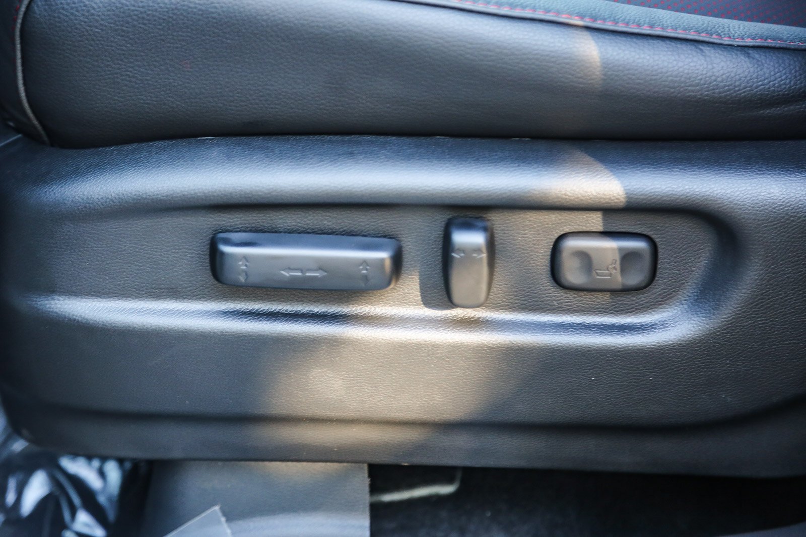 New 2026 Sonic Gray Pearl Honda Black Edition AWD image 23