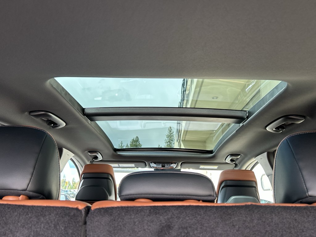 New 2026 Glacial White Pearl Kia X-Line image 14