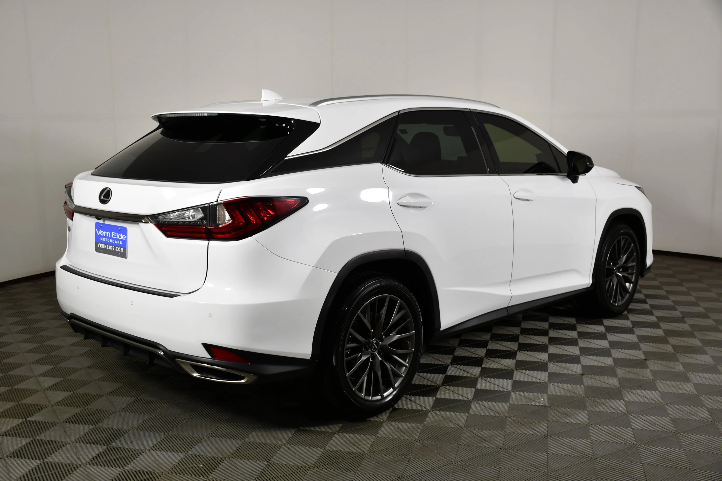 Used 2022 Ultra White Lexus RX 350 F SPORT Handling image 6