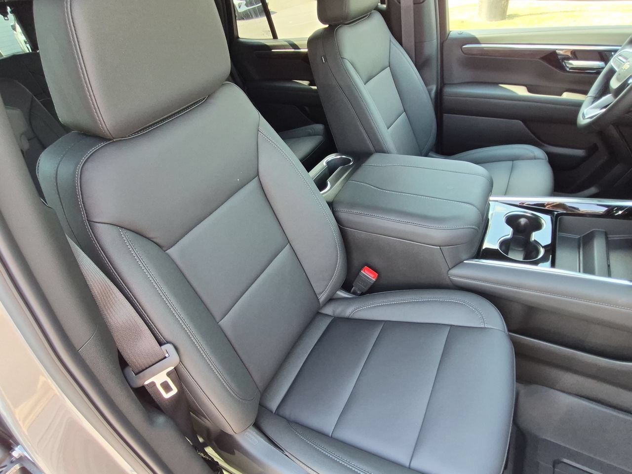 2026 Chevrolet Tahoe LT - Photo 29