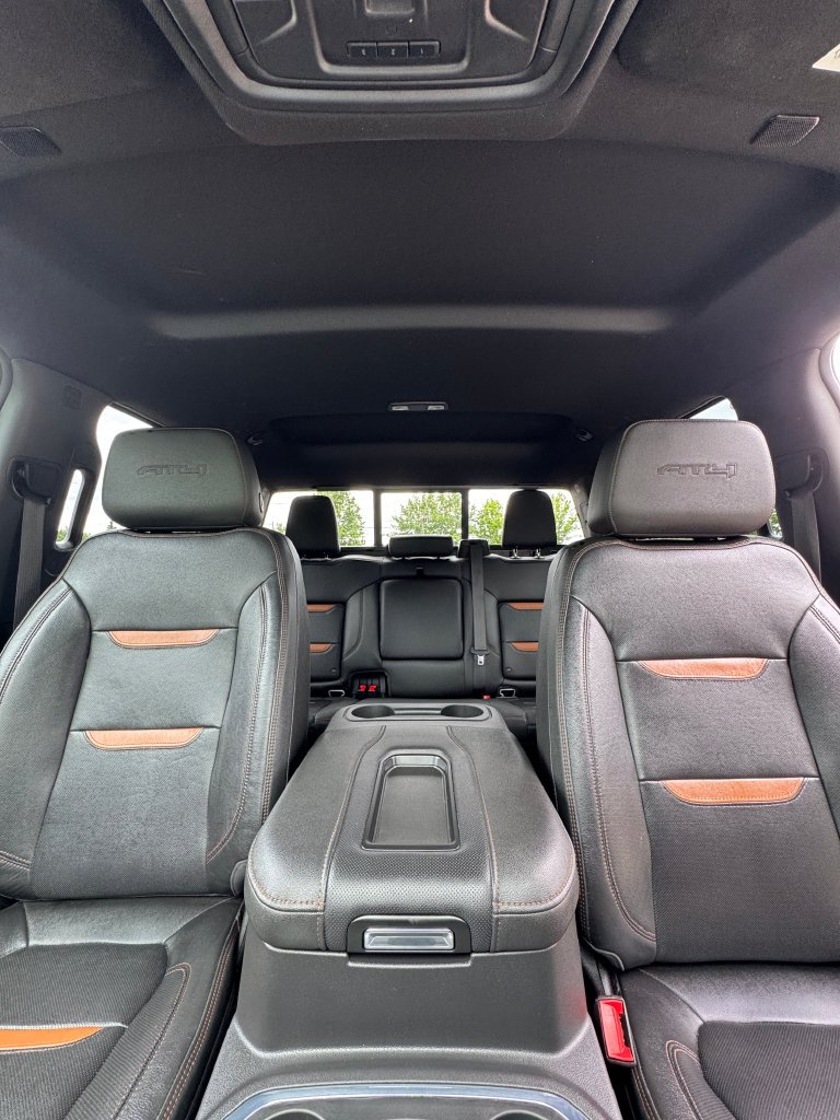 Used 2022 Summit White GMC AT4 image 23
