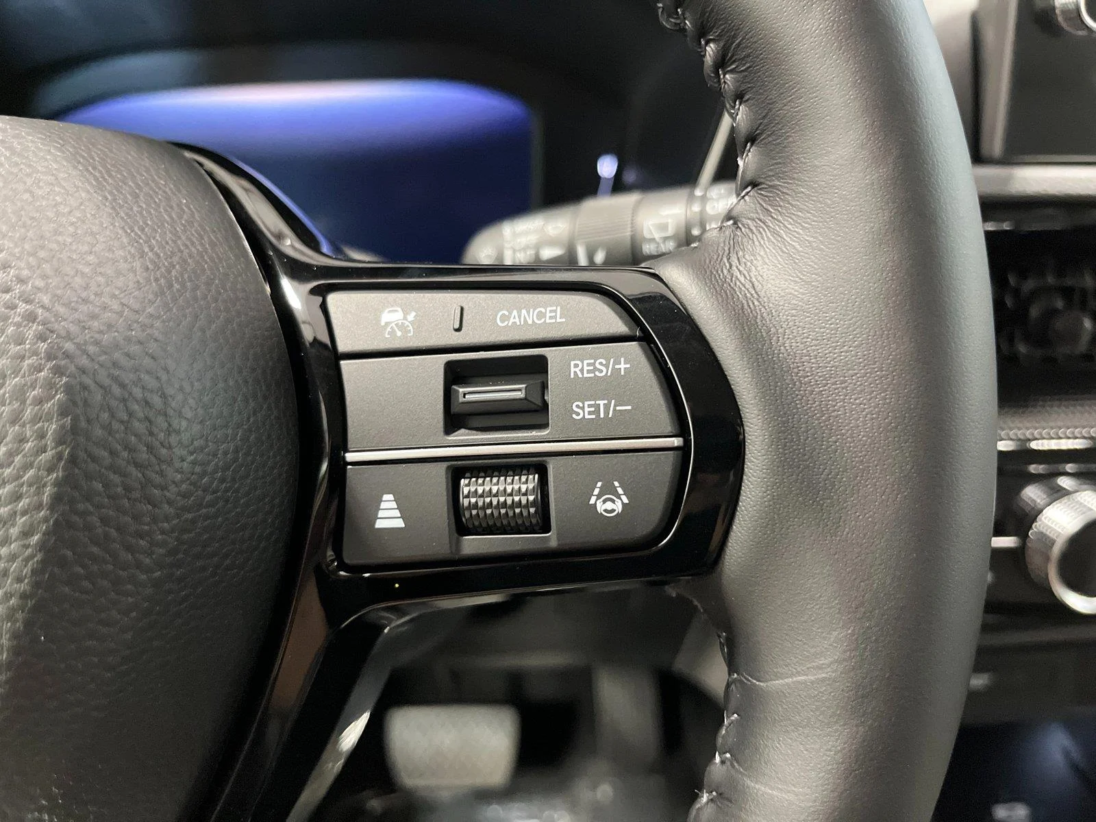 New 2026 Platinum White Pearl Honda EX-L image 18