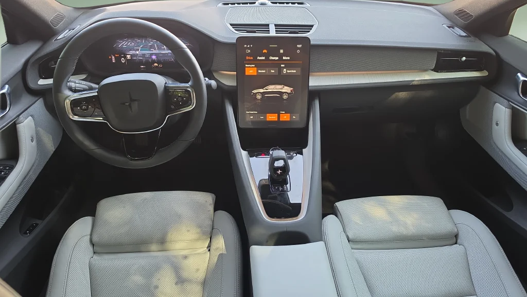 Used 2023  Polestar Long Range Dual Motor Performance Plus image 7