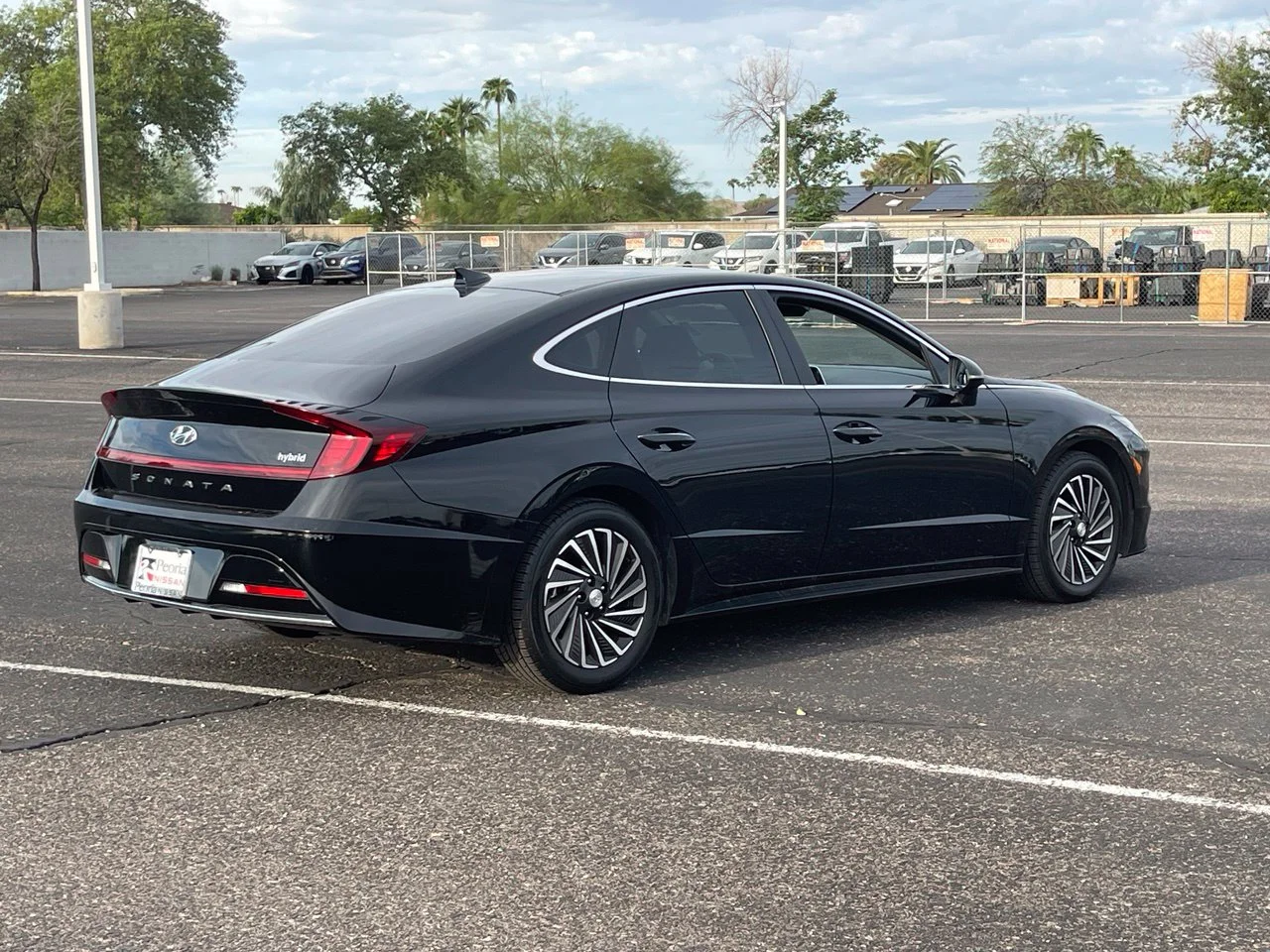 Used 2023 Onyx Black Hyundai SEL image 5