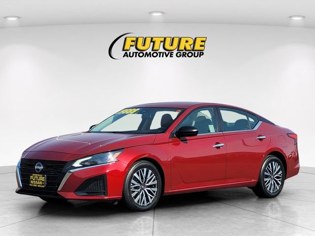Used 2024 Red Nissan 2.5 SV image 5