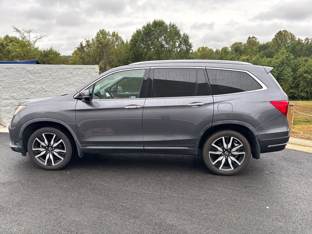 Used 2021 Modern Steel Metallic Honda Touring image 8