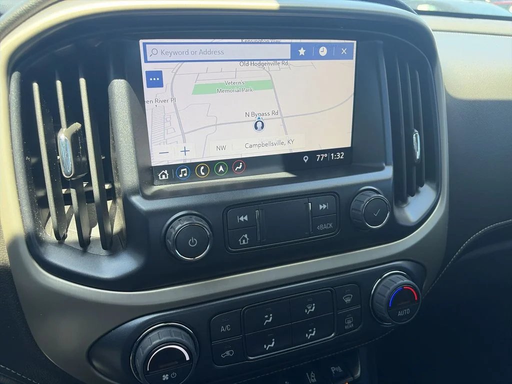 Certified Used 2022 White GMC Denali image 16