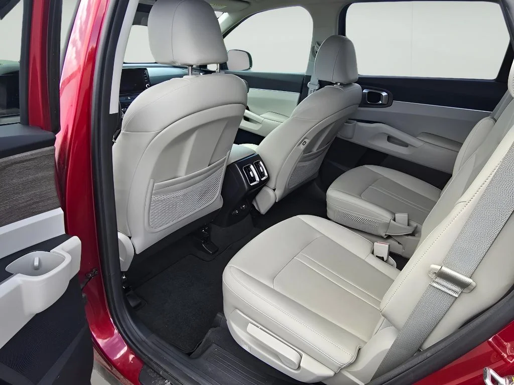 Used 2022 Passion Red Tintcoat Kia EX image 12
