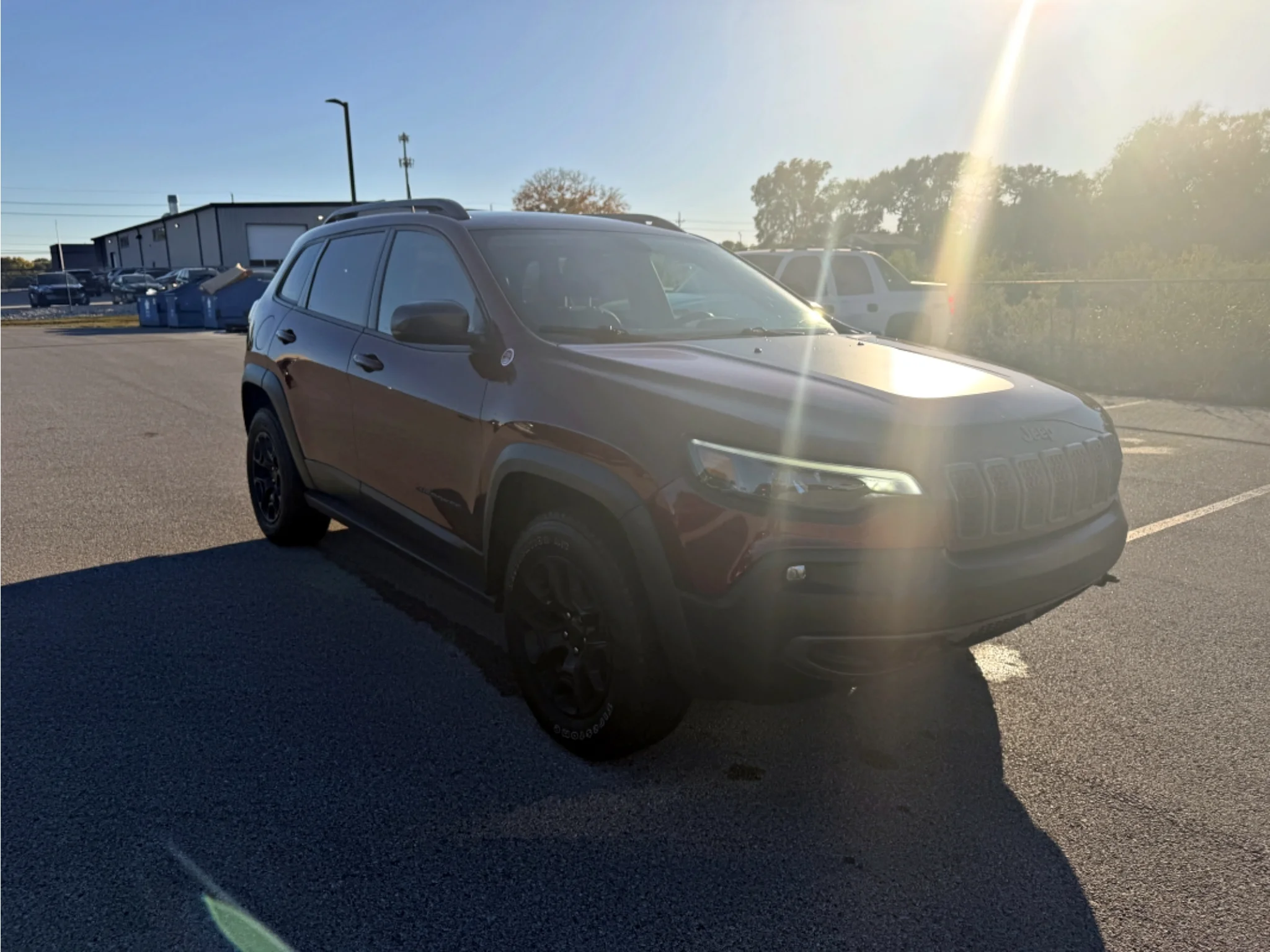 Used 2020 Velvet Red Pearlcoat Jeep Trailhawk image 14