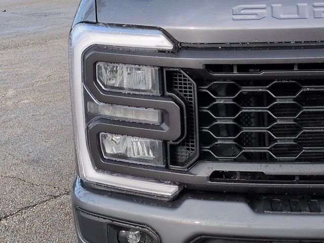 Used 2025 Gray Ford XL image 9