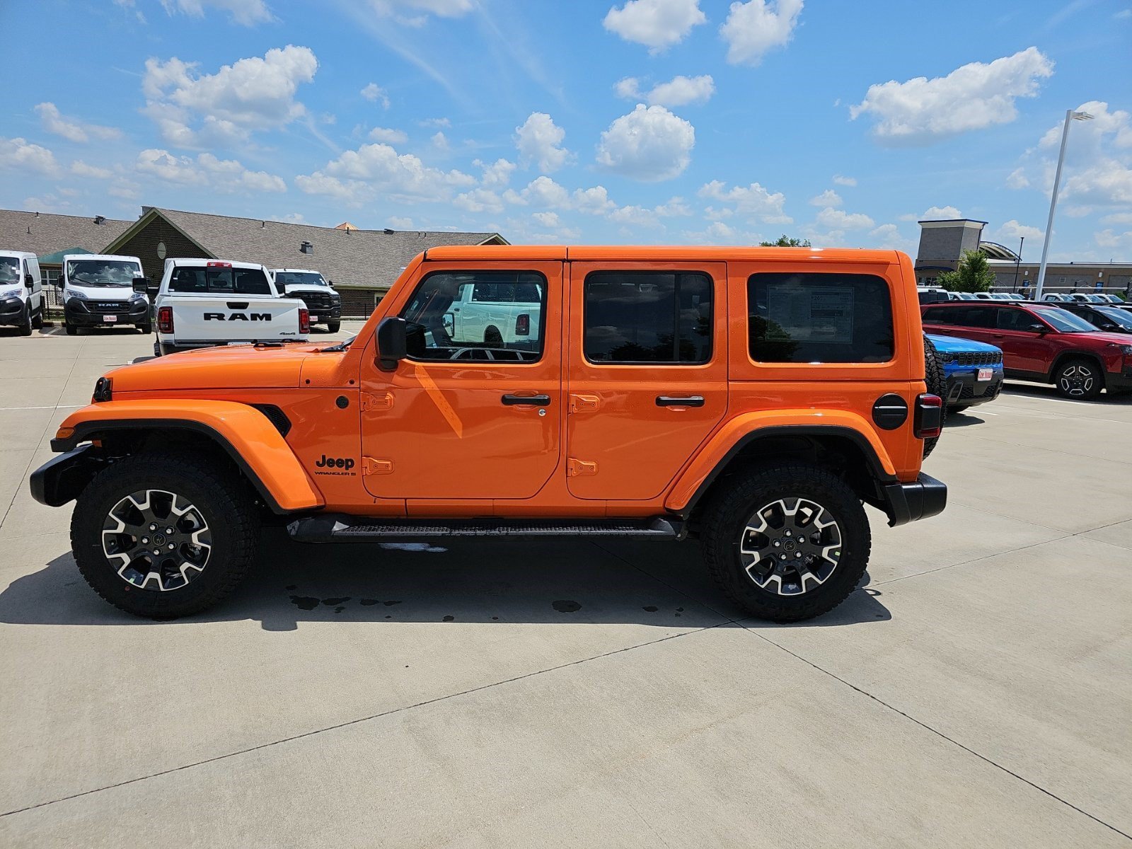 New 2026 Joose Jeep Sahara image 2