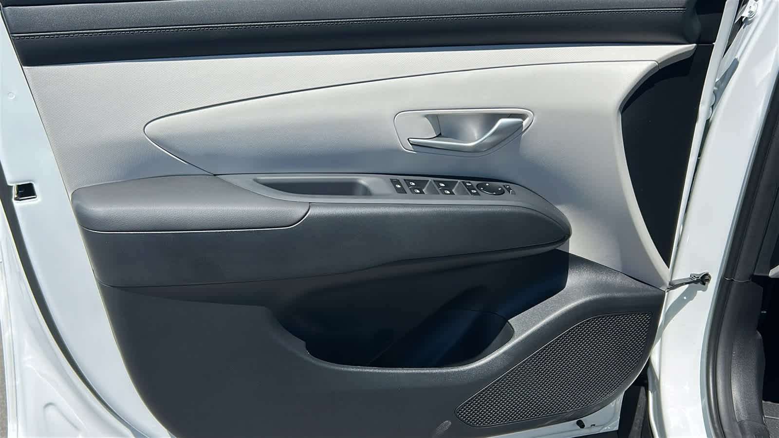 New 2026 Serenity White Pearl Hyundai SE AWD image 23