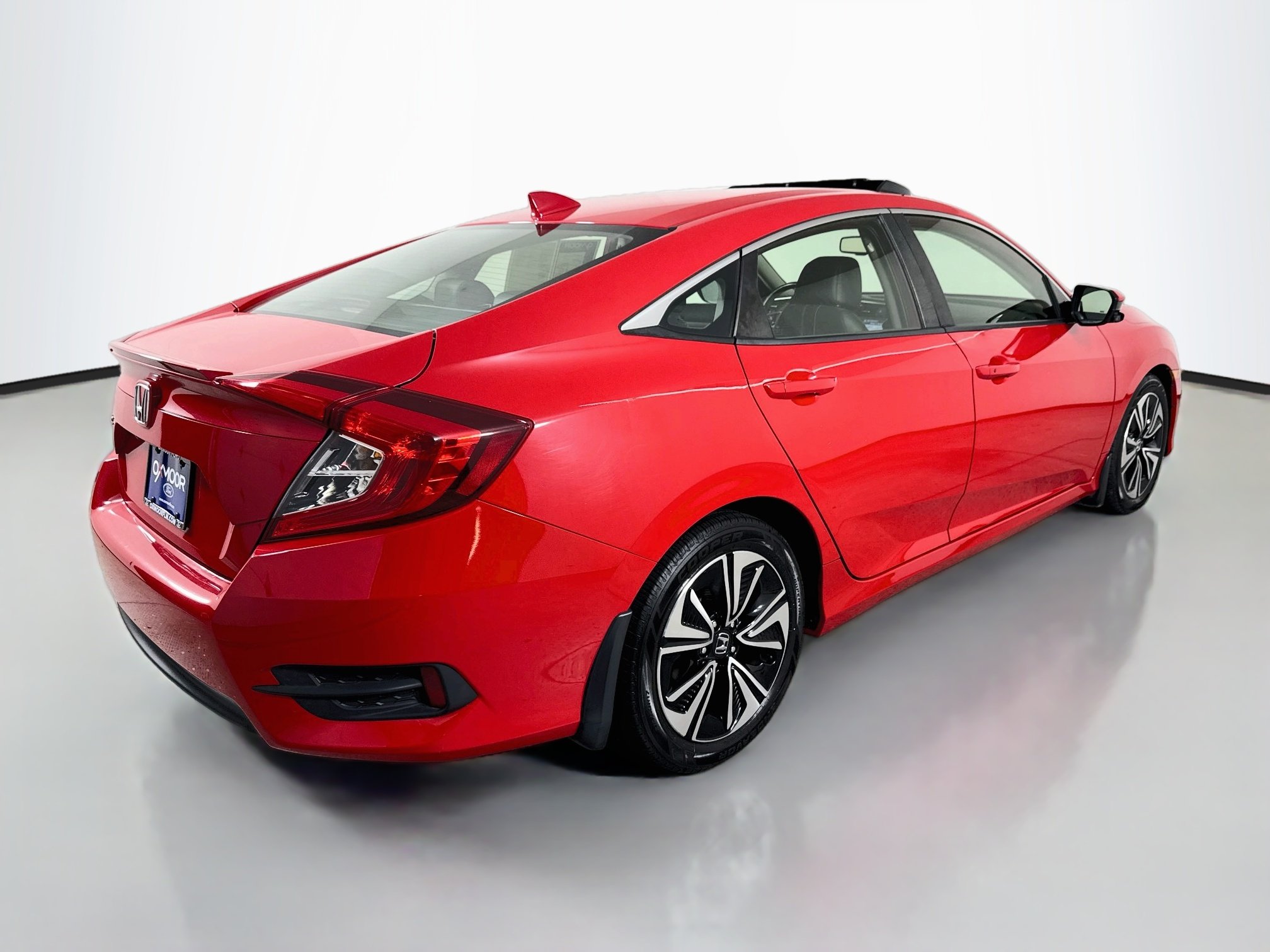 Used 2018 Rallye Red Honda EX-L image 13