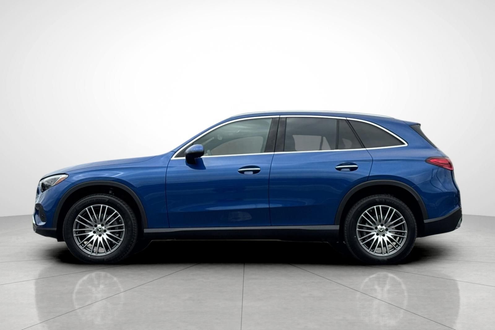 New 2026 Starling Blue Metallic Mercedes-Benz GLC 300 image 33