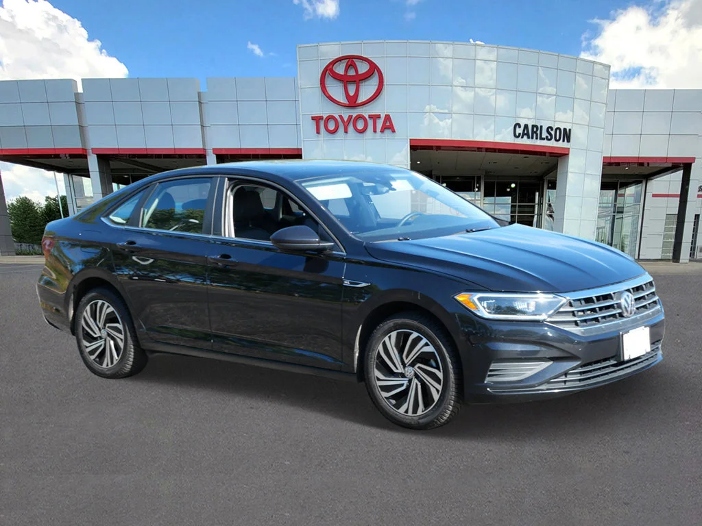 Used 2021 Black Volkswagen SEL image 2