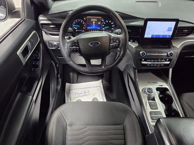 Used 2020 Silver Ford XLT image 8