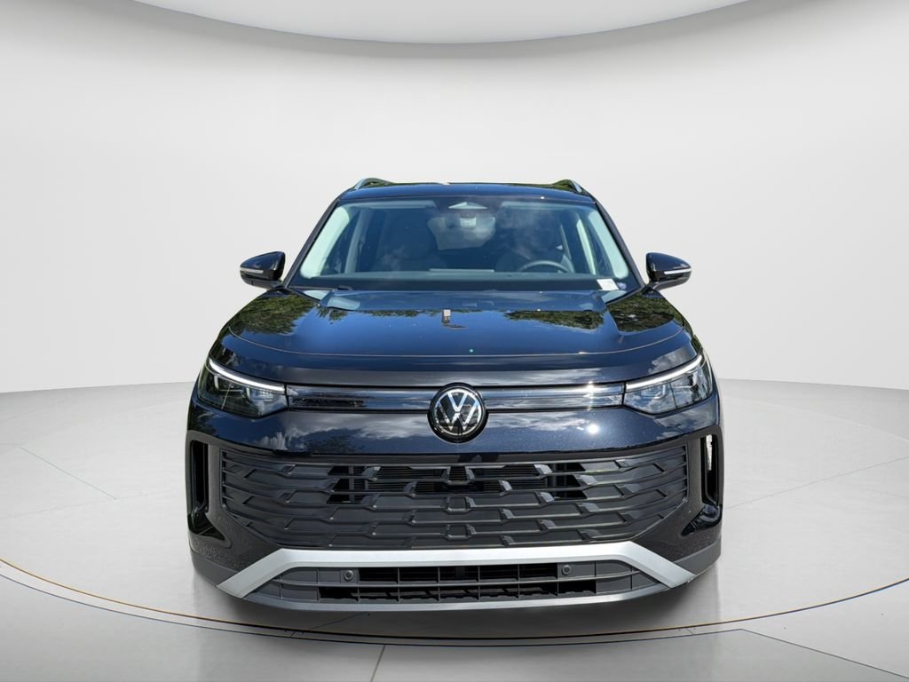 New 2026 Deep Black Pearl Volkswagen 2.0T SE image 2