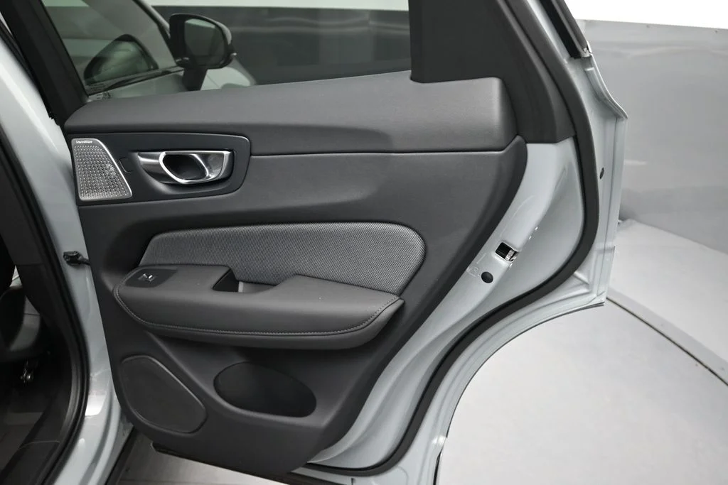 New 2026 Vapour Grey Volvo T8 Polestar Engineered image 21