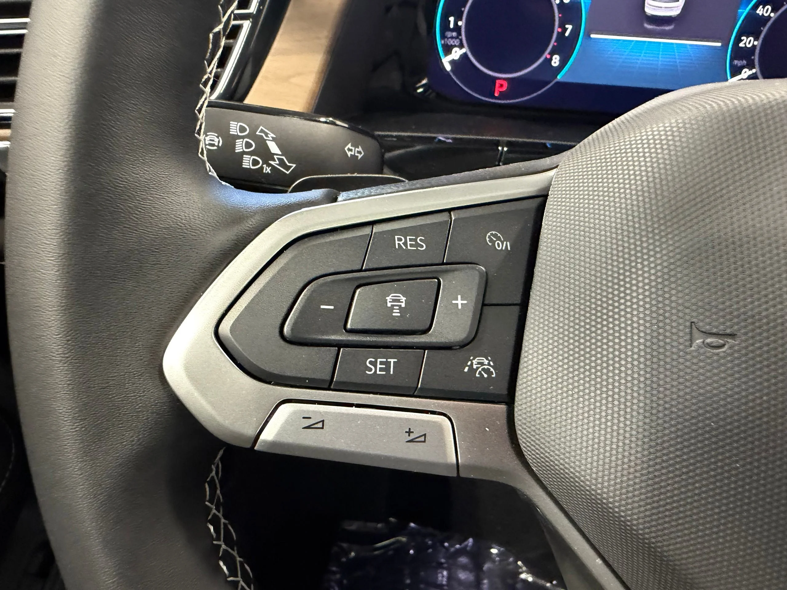 2026 Volkswagen Atlas SE w/Tech - Photo 42